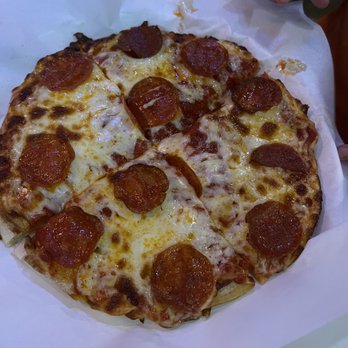 Ginos - Kids pizza - Italian Near Me - Strongsville, Ohio