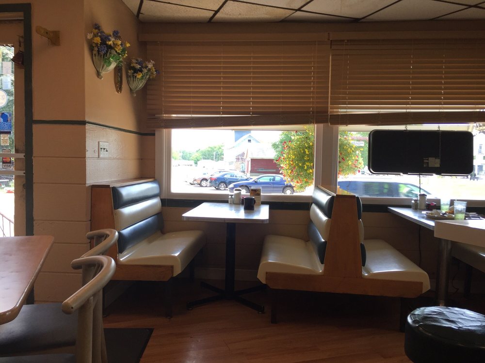 BLACK CREEK CAFE Updated September 2024 201 N Main St, Black Creek