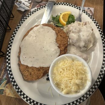 Black Bear Diner Tulare - Diners Near Me - Tulare, California