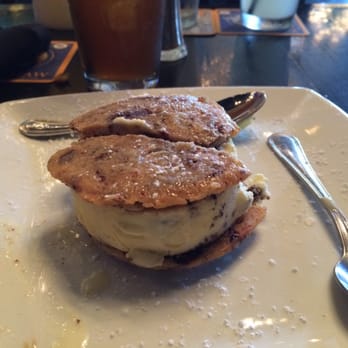 Morrison - Ice cream sandwich - Gastropubs Near Me - Los Angeles, California Morrison - Ice cream sandwich - Gastropubs Near Me - Los Angeles, California