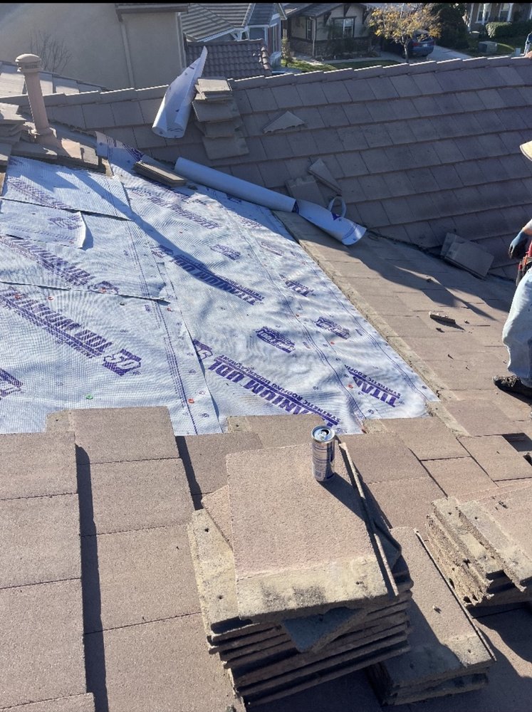 Slide of Cali Roofing Solutions