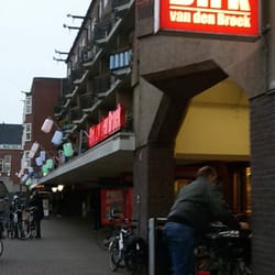 Dirk Van Den Broek