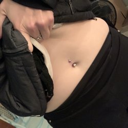 Freakys Smoke Shop - Colorado Springs - Navel piercing
