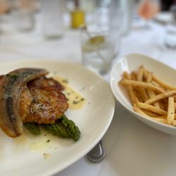 Fauna - Dinner: Almond Crusted Flounder + Asparagus with Citrus Beurre Blanc Sauce (Swapped the Whipped Sweet Potatoes for Fries $35