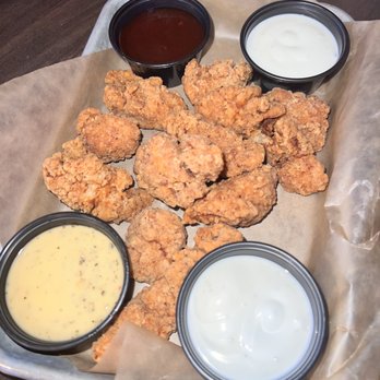 Buffalo Wild Wings - Chicken 10 Boneless Wings sauce on the side - American Near Me - Honolulu, Hawaii Buffalo Wild Wings - Chicken 10 Boneless Wings sauce on the side - American Near Me - Honolulu, Hawaii