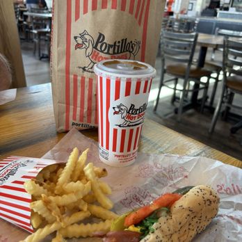 Portillo's Kissimmee - Chicago Dog, Fries, Diet Coke - Burgers Near Me - Kissimmee, Florida Portillo's Kissimmee - Chicago Dog, Fries, Diet Coke - Burgers Near Me - Kissimmee, Florida
