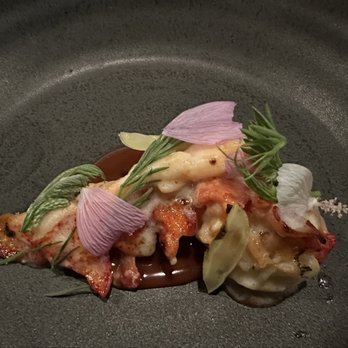 Cabaret L'enfer - Optional lobster course - Wine Bars Near Me - Montreal, Quebec