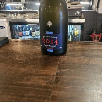 The Bohemian: A Wine Bar - Wine Bars Near Me - Charlotte, North Carolina The Bohemian: A Wine Bar - Wine Bars Near Me - Charlotte, North Carolina