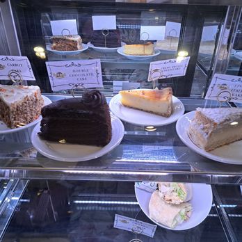 Constant Grind Bistro - Cakes - American Near Me - Wheatland, California