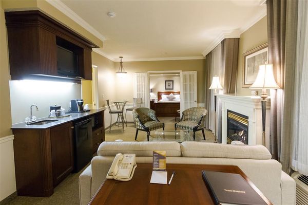 Best Western Plus The Arden Park Hotel by null