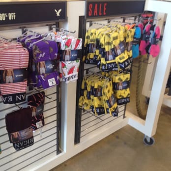 American Eagle Outfitters - Outlet Stores Near Me - Fort Washington, Maryland American Eagle Outfitters - Outlet Stores Near Me - Fort Washington, Maryland