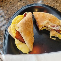 Pronto Café - Breakfast sandwich.