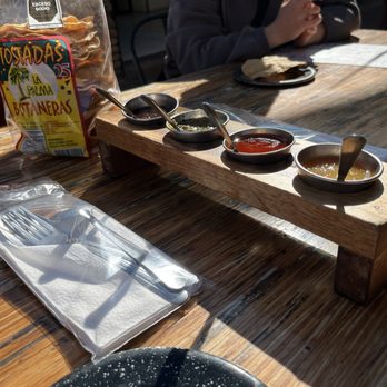 La Cevichería Oyster Bar - Complimentary salsa and tostadas - Seafood Near Me - Ensenada, BCN La Cevichería Oyster Bar - Complimentary salsa and tostadas - Seafood Near Me - Ensenada, BCN