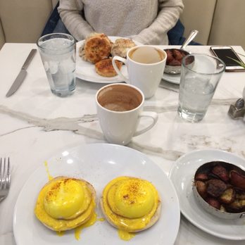 SweetDiner - Got the eggs Benedict and it almost made me forget the 1 hour wait time it took to be sat - Diners Near Me - Milwaukee, Wisconsin SweetDiner - Got the eggs Benedict and it almost made me forget the 1 hour wait time it took to be sat - Diners Near Me - Milwaukee, Wisconsin