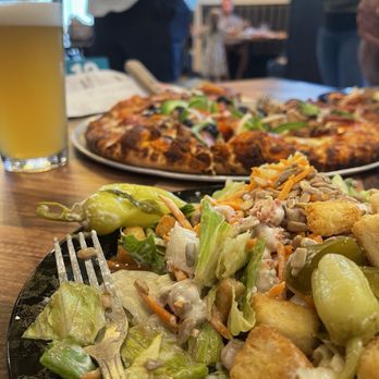 Round Table Pizza - Pizza beer - Pizza Near Me - Rancho Cordova, California Round Table Pizza - Pizza beer - Pizza Near Me - Rancho Cordova, California