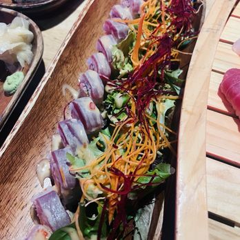 Sushi Sake Little Havana - Vanessa Roll thin sliced. My favorite - Sushi Bars Near Me - Miami, Florida