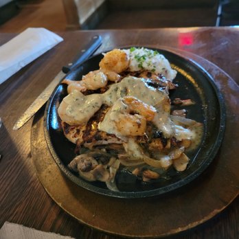 Applebee's Grill + Bar - Cajun chicken, fantastic - American Near Me - Moreno Valley, California Applebee's Grill + Bar - Cajun chicken, fantastic - American Near Me - Moreno Valley, California
