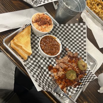 Porky's Pride Smoke House - Food Trucks Near Me - Warrior, Alabama Porky's Pride Smoke House - Food Trucks Near Me - Warrior, Alabama