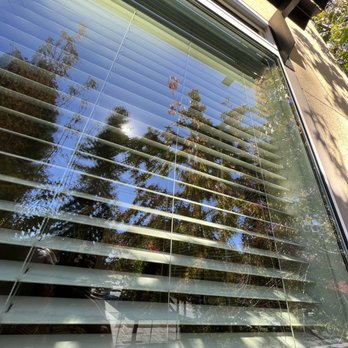 B & B Window and Gutter Cleaning - After photo of a clean residential home window - Window Washing Near Me - Citrus Heights, California B & B Window and Gutter Cleaning - After photo of a clean residential home window - Window Washing Near Me - Citrus Heights, California