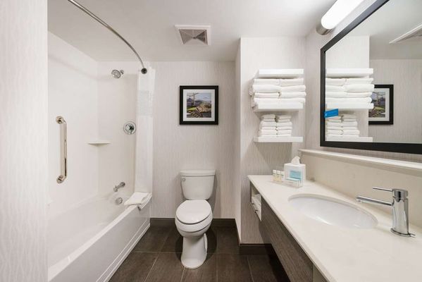 Hampton Inn & Suites Miami Wynwood Design District by null