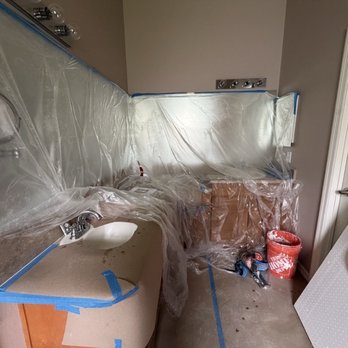 CMK Construction - They did a great job of covering the rest of the bathroom to keep the dust and dirt to a minimum - Countertop Installation Near Me - Tampa, Florida CMK Construction - They did a great job of covering the rest of the bathroom to keep the dust and dirt to a minimum - Countertop Installation Near Me - Tampa, Florida