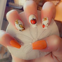Bridgeport Nails - Fall nails by Anna! Pictures don't do justice