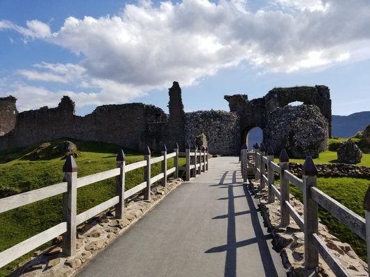 Urquhart Castle by null