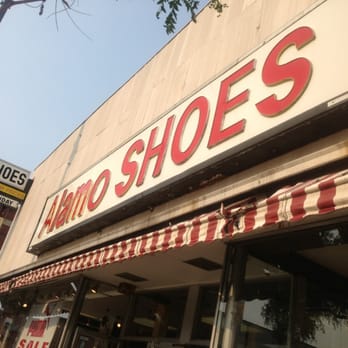 Alamo Shoes - Sign! - Shoe Stores Near Me - Chicago, Illinois