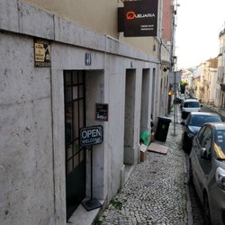 Queijaria - Store front!