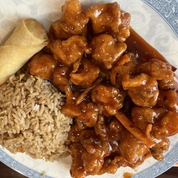 Jet's Palace - Cashew chicken and egg roll with fried rice.