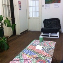 La Valija Hostel - Chillarea between the rooms