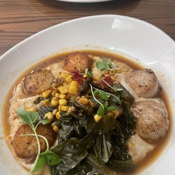 Marker 32 - Seared New Bedford Scallops - Seafood Near Me - Jacksonville, Florida
