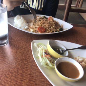 Busara Thai Cuisine - Pad Thai - Thai Near Me - Bellingham, Washington