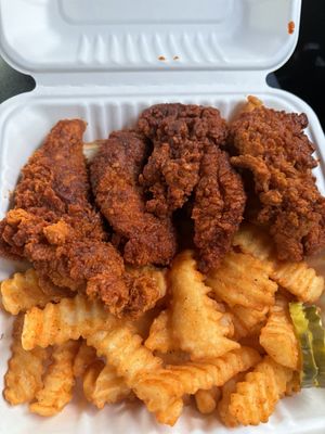 THG's Hot Chicken by null
