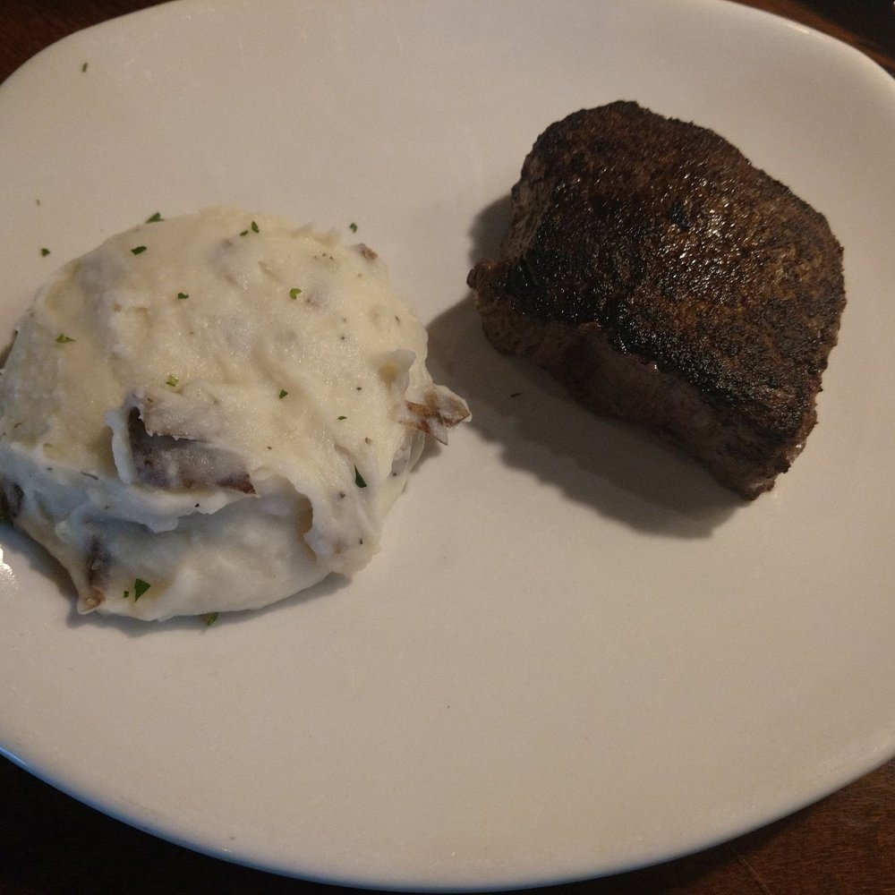 Outback Steakhouse - 6oz sirloin and mashed potatoes - Steakhouses Near Me - Lancaster, Pennsylvania Outback Steakhouse - 6oz sirloin and mashed potatoes - Steakhouses Near Me - Lancaster, Pennsylvania