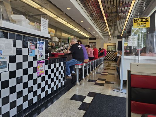 Courtesy Diner by null