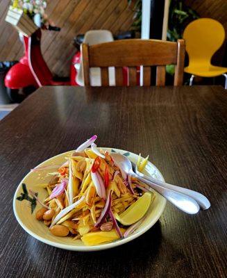 THAI NYYOM by null