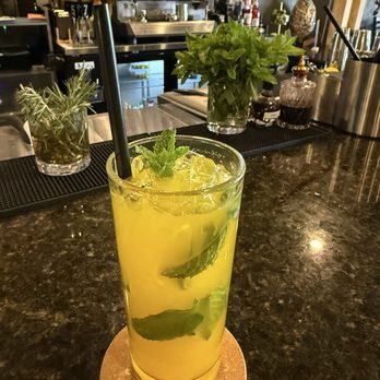 Liquid Lounge - Just tried the Mango Nojito, Amazing! - Wine Bars Near Me - Ashland, Oregon