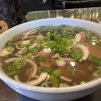 Pho 21 - Rare beef Pho. Delish! - Vietnamese Near Me - Canoga Park, California