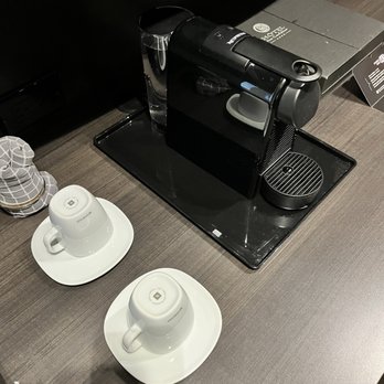 Hôtel des Coutellier - Coffee in room - Hotels Near Me - Quebec City, Quebec