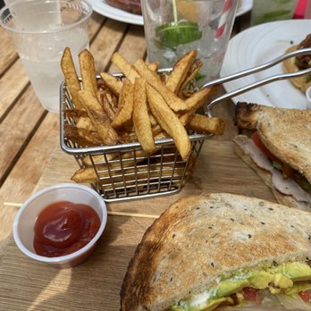 Limonada Bar + Brunch - Breakfast & Brunch Near Me - Miami Beach, Florida Limonada Bar + Brunch - Breakfast & Brunch Near Me - Miami Beach, Florida