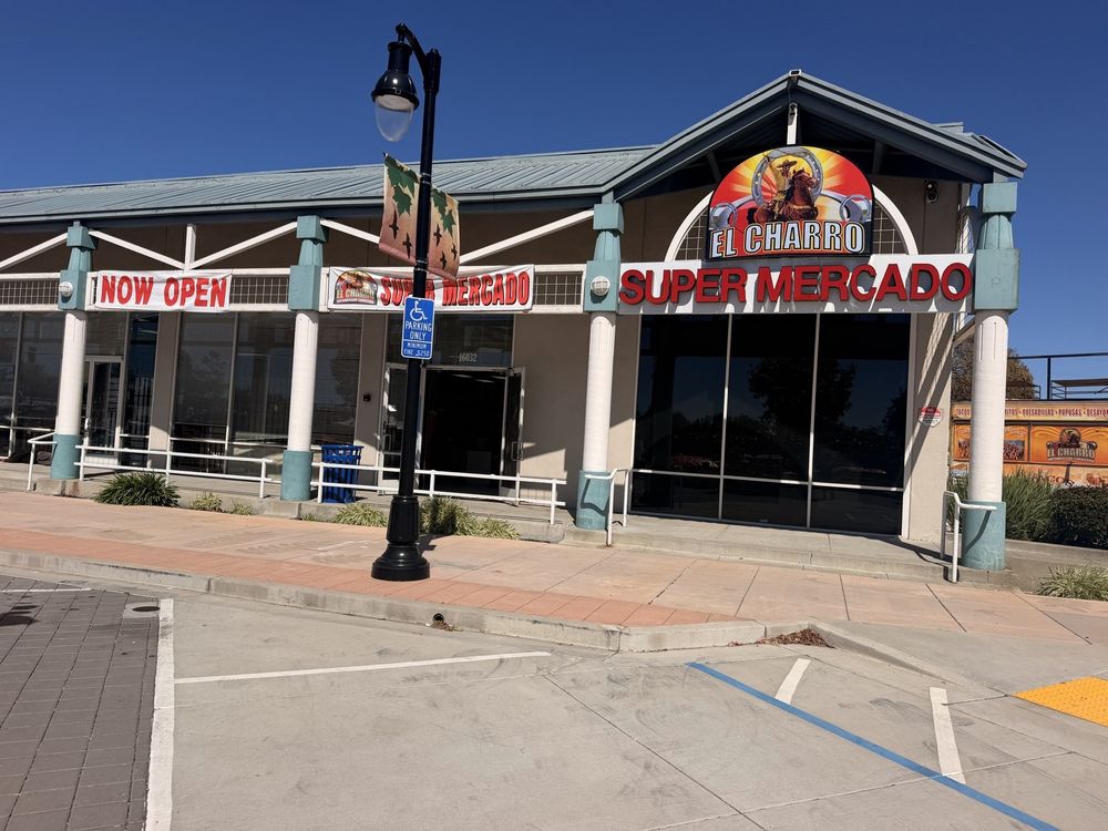 El Charro Super Mercado #2 Logo