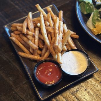 Worthington Tavern - Beer Battered Fries - Cocktail Bars Near Me - Worthington, Ohio Worthington Tavern - Beer Battered Fries - Cocktail Bars Near Me - Worthington, Ohio