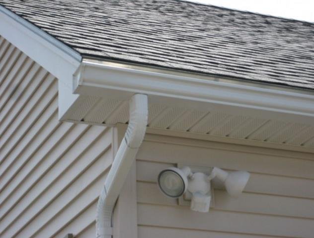 Slide of Saunders Roofing