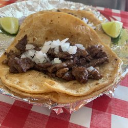 La Piña Loka Taqueria - Carne asada tacos