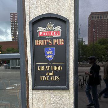 Brit's Pub - Pubs Near Me - Minneapolis, Minnesota