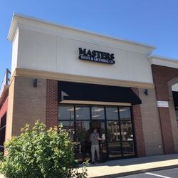 Masters Shave & Grooming - Exterior