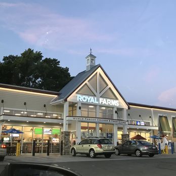 Royal Farms - cars parked in front of the store - Chicken Shop Near Me - Laurel, Maryland Royal Farms - cars parked in front of the store - Chicken Shop Near Me - Laurel, Maryland