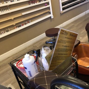 702 Nail Lounge - Nail Salons Near Me - Henderson, Nevada