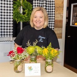 Flowers By Pat - Florist